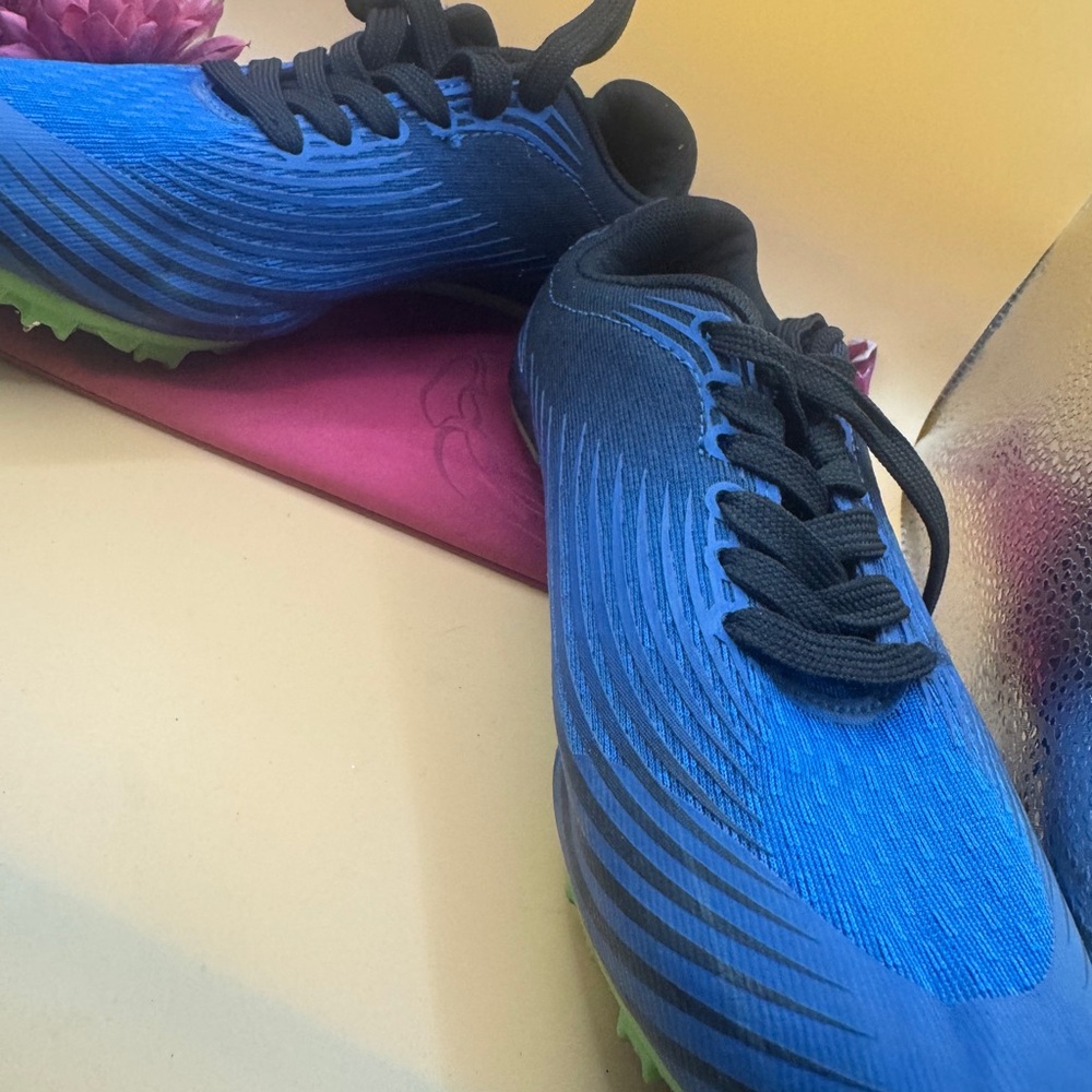 Runic sz 6.5 athletic cleat shoes in blk/ blue - Picture 6 of 11